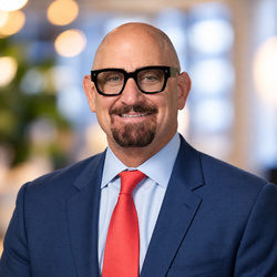Dr. Robert Smith Headshot