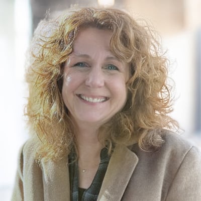 Karen Underwood Headshot